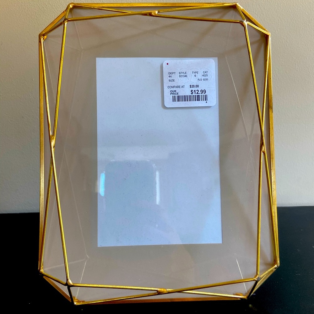 Gold 4”x6” frame